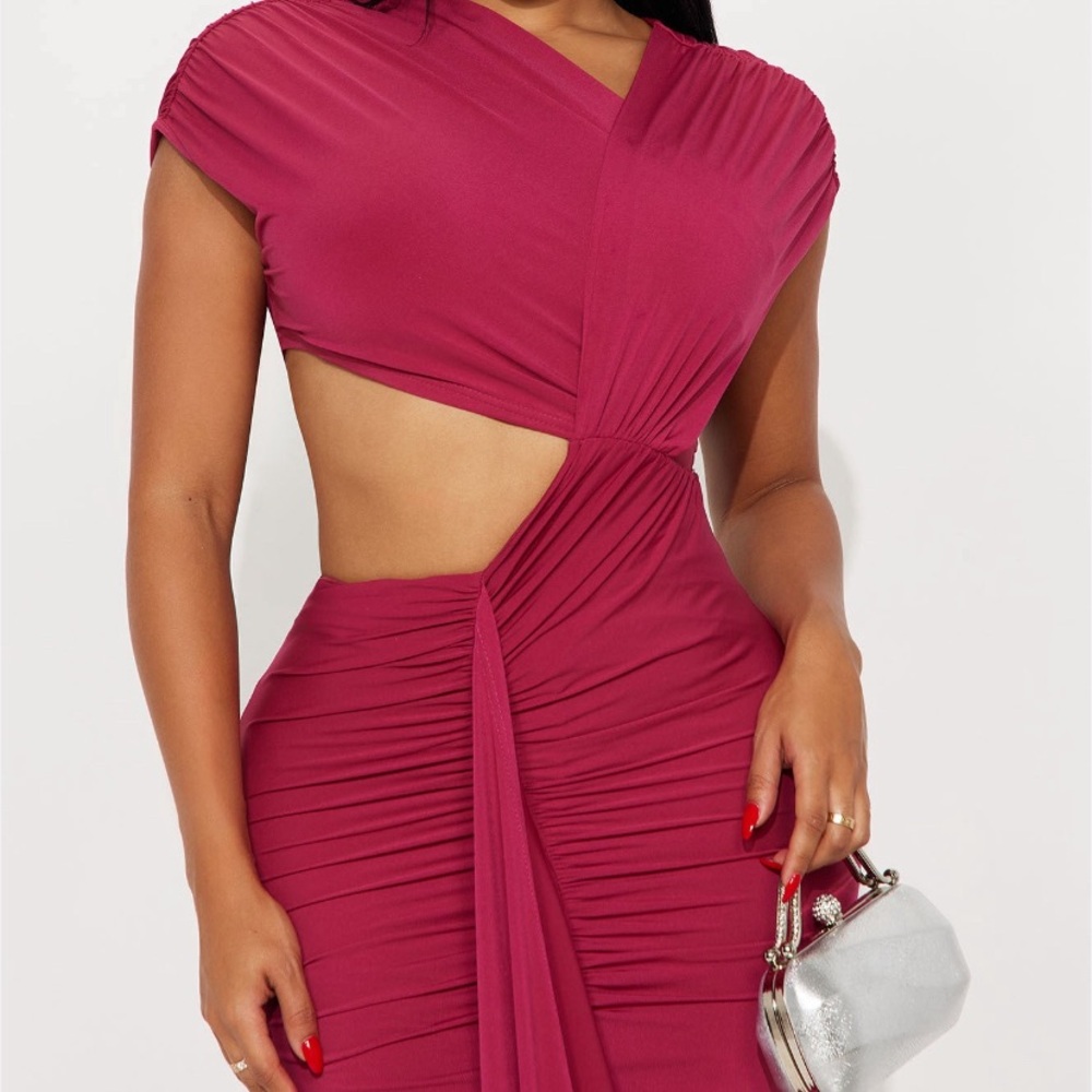 Elegant magenta Cut-Out Dress